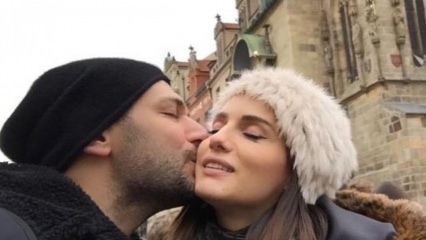 Mesaj aniversar de nuntă romantică de la Murat Yıldırım: Sunt cea mai norocoasă persoană din lume