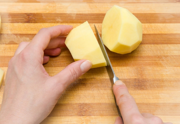 Care sunt beneficiile cartofilor pentru piele? Cartofii se freacă pe față? Utilizarea cartofului în îngrijirea pielii