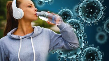 Care sunt avantajele apei? Este dăunător să bei prea multă apă? Ce este intoxicația cu apă?