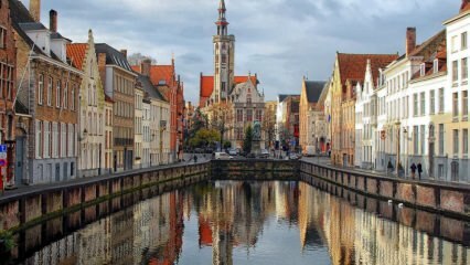Orașul mirosind ciocolată pe străzi: Brugge