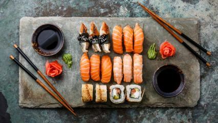 Cum să mănânci sushi? Cum să faci sushi acasă? Care sunt trucurile sushi?