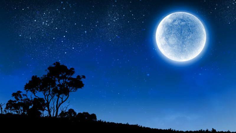 NASA a anunțat: Când va ieși luna plină albastră din 2020? Ce este și cum se formează Luna Albastră?