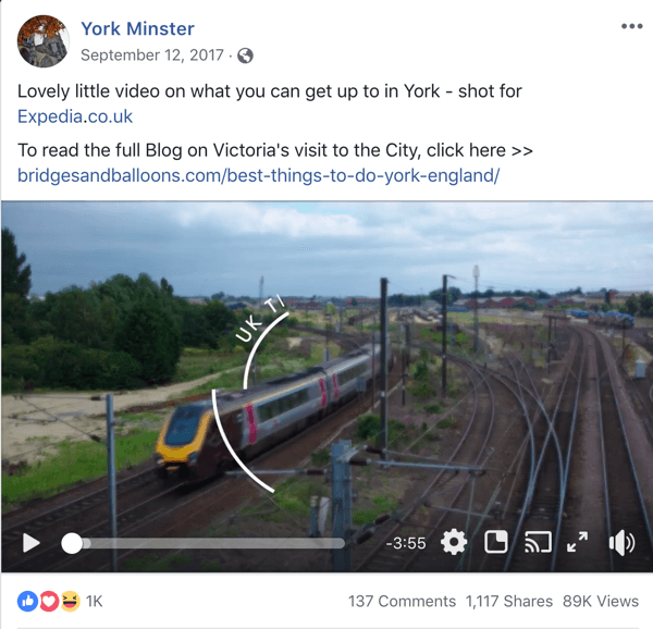 Exemplu de postare pe Facebook cu informații turistice de la York Minster.